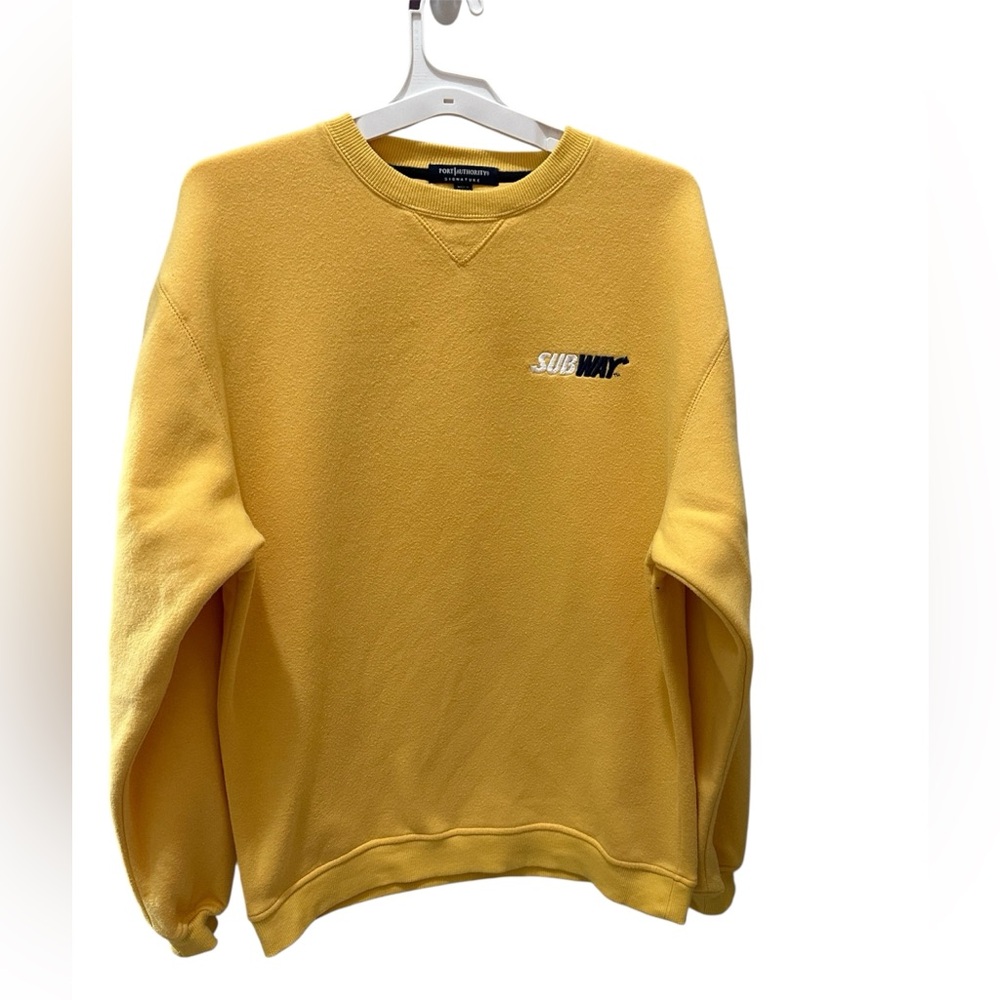 SUBWAY Sandwich crewneck sweatshirt size Medium oversized yellow